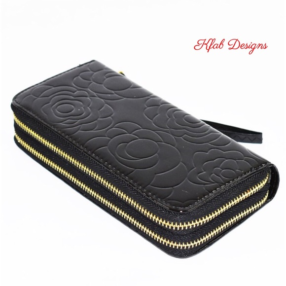 ❤️LAST 1! Elegant Textured Floral Wallet! - Picture 4 of 5